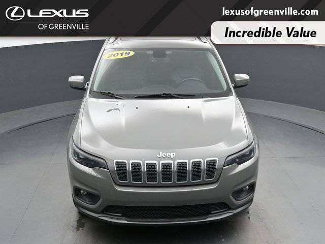 Used 2019 Jeep Cherokee Latitude Plus w/ Comfort/Convenience Group FWD image 43