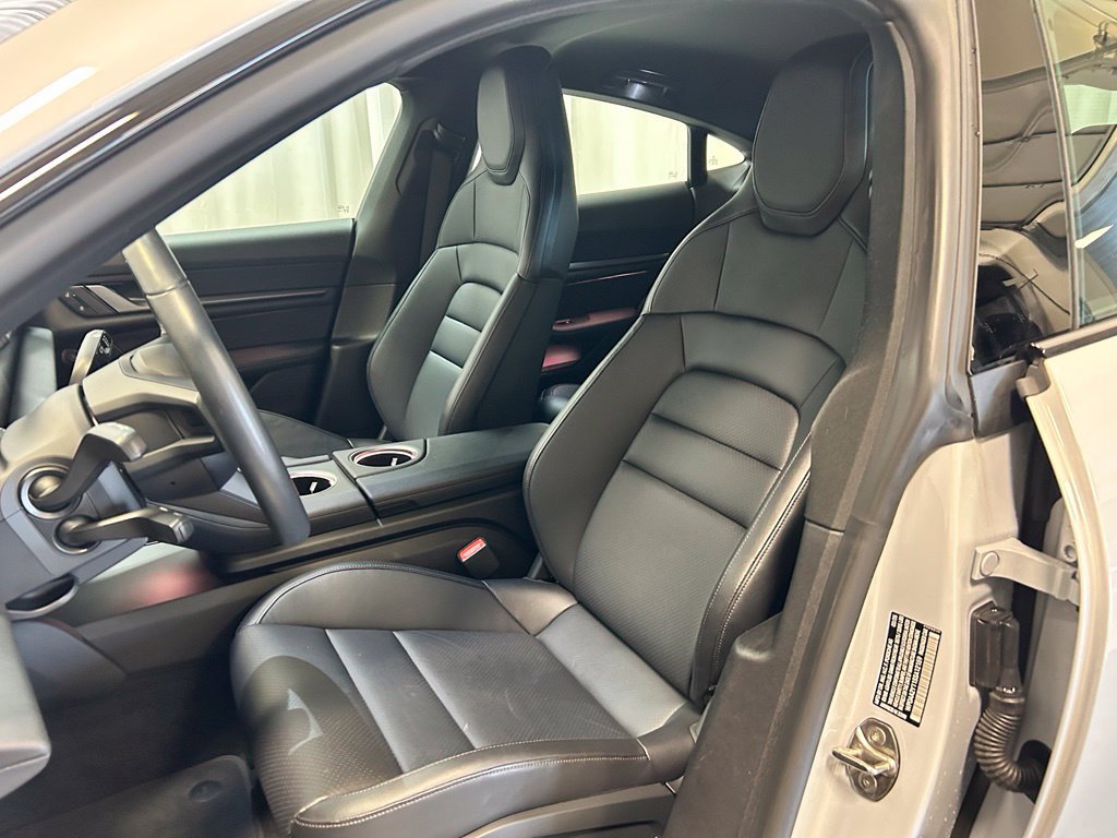 Certified 2025 Porsche Taycan AWD/4WD image 5