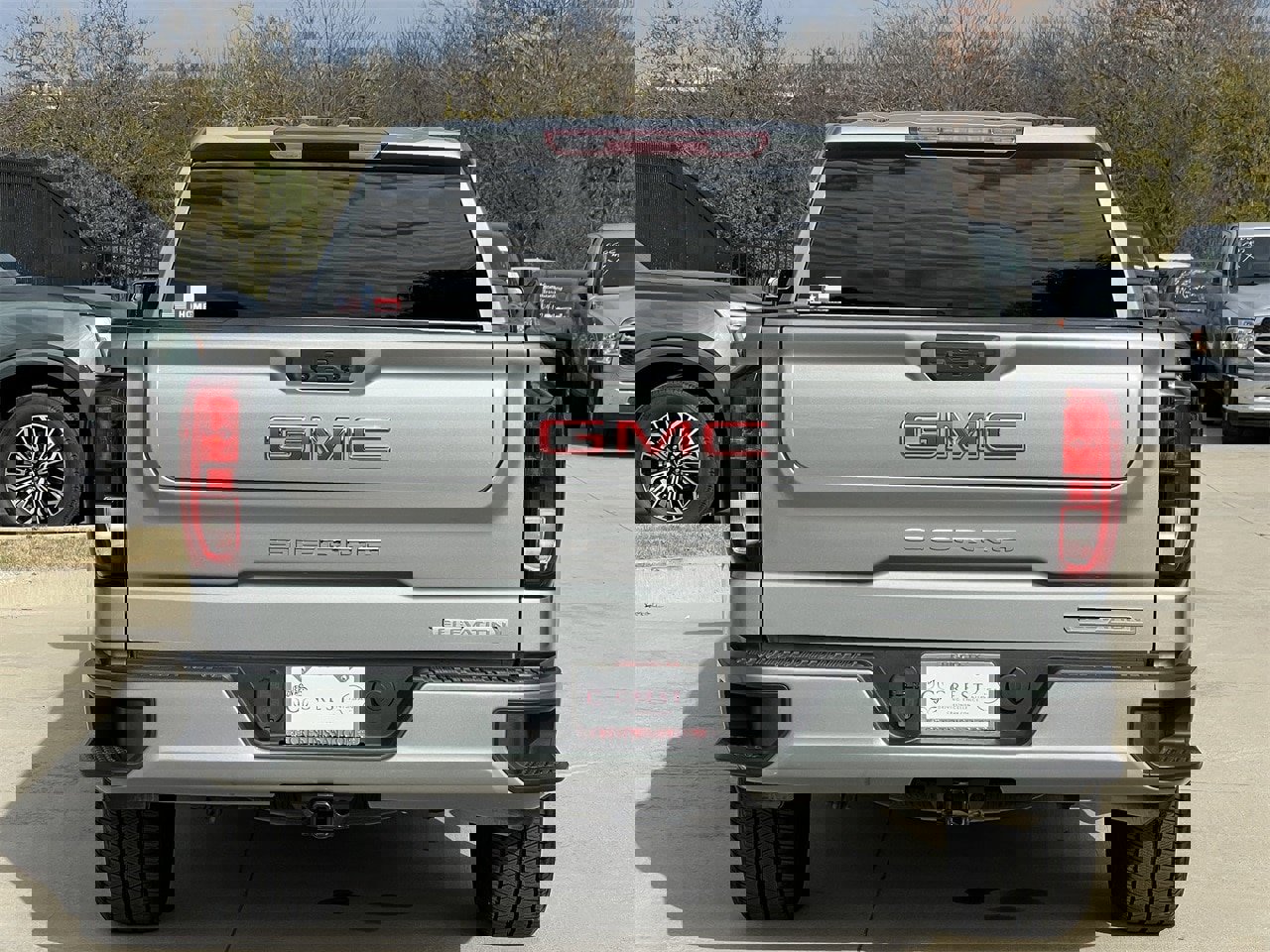 Used 2023 GMC Sierra 1500 Elevation image 5