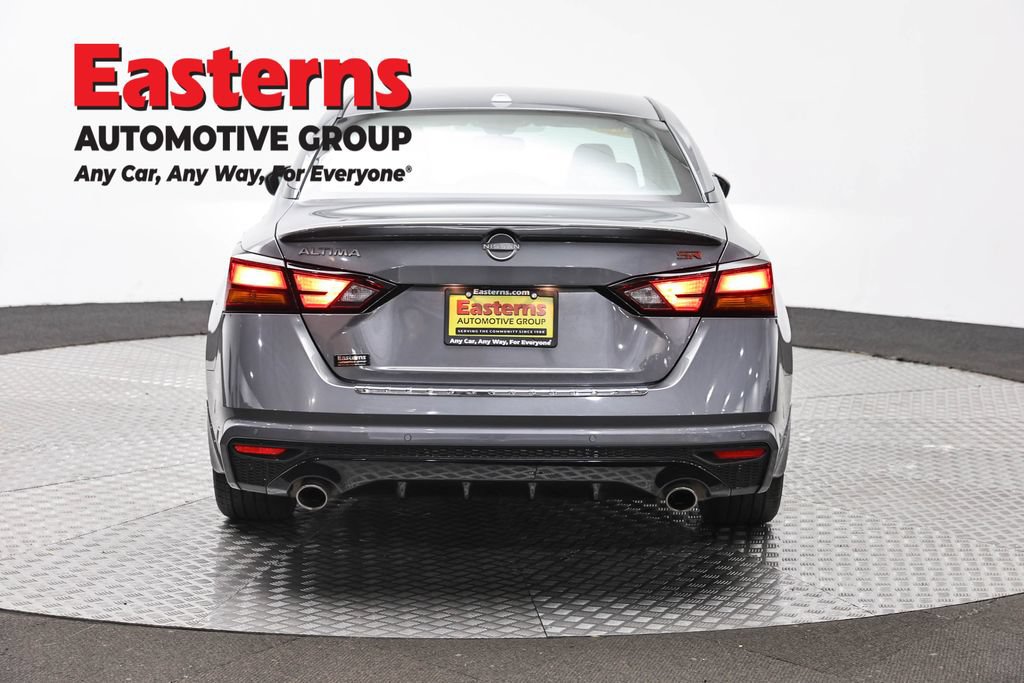 Used 2023 Nissan Altima 2.5 SR FWD image 5