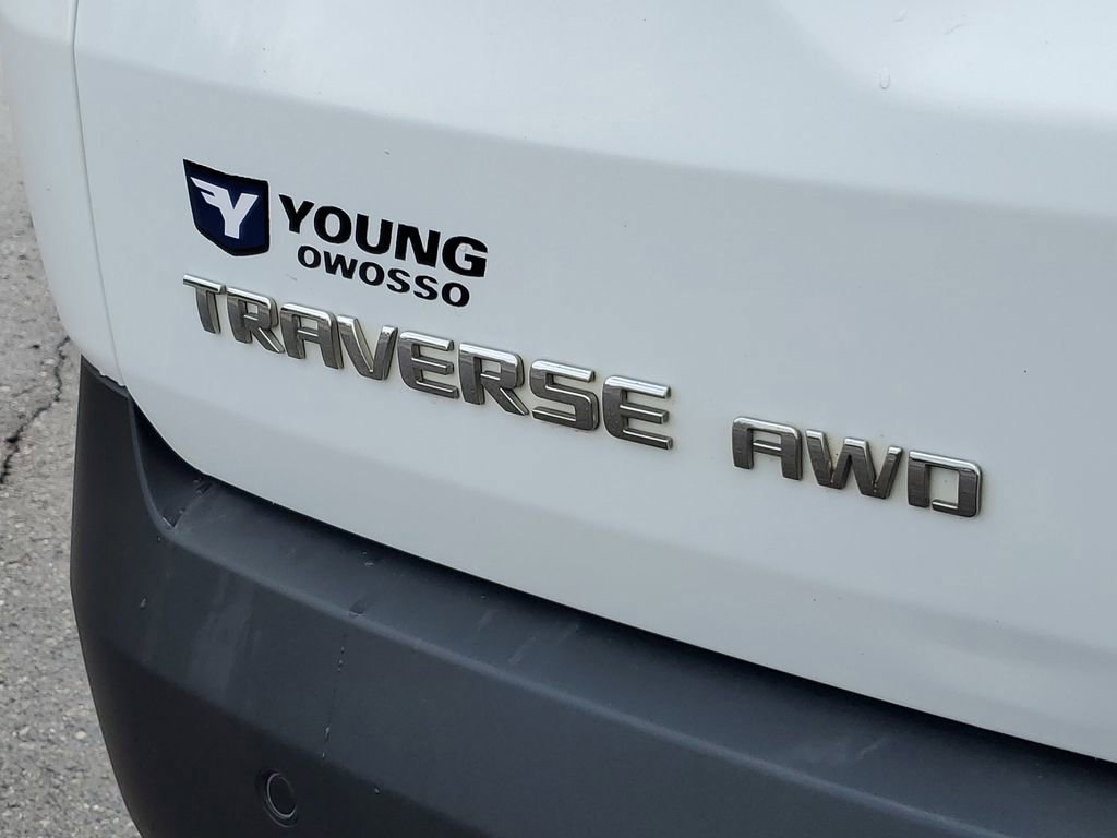 Used 2020 Chevrolet Traverse LT w/ LPO, Floor Liner Package AWD/4WD image 32