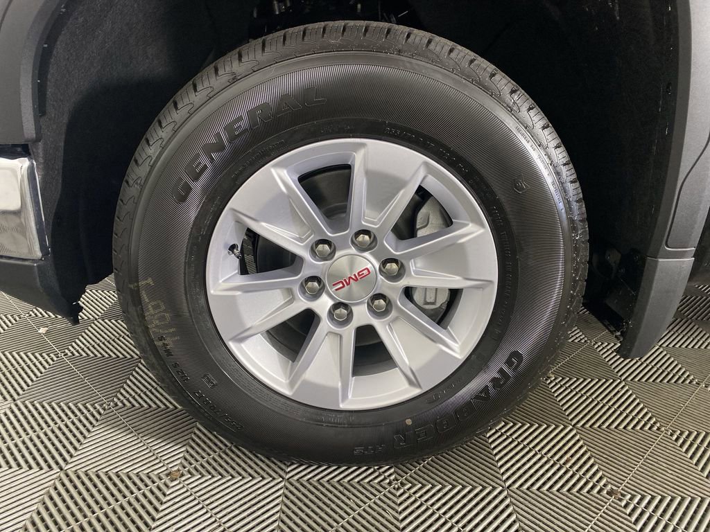 New 2026 GMC Sierra 1500 SLE image 32
