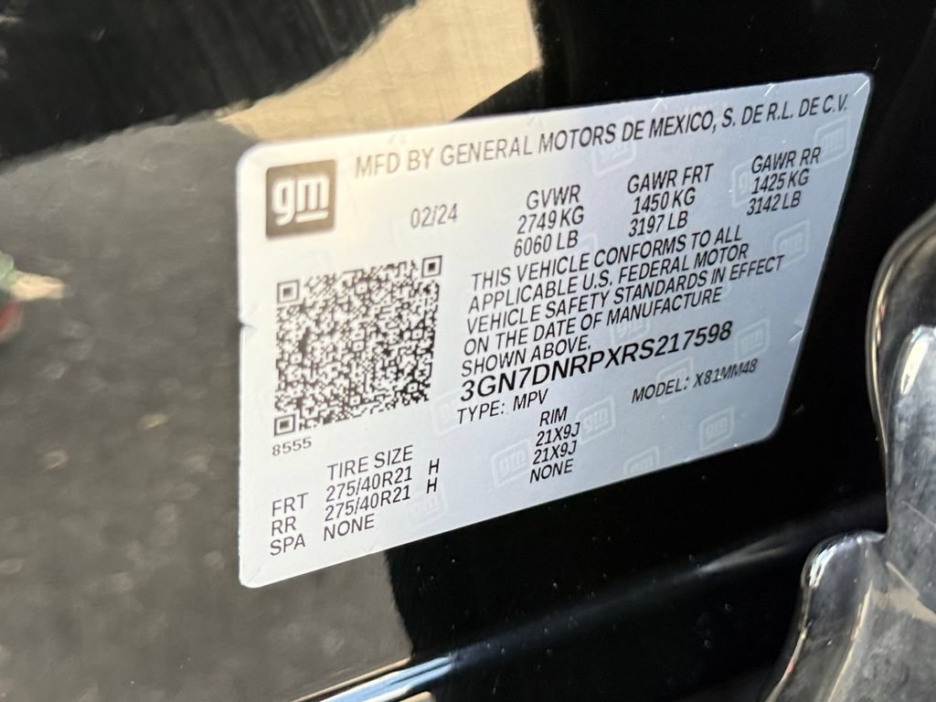 Used 2024 Chevrolet Equinox EV RS FWD image 28