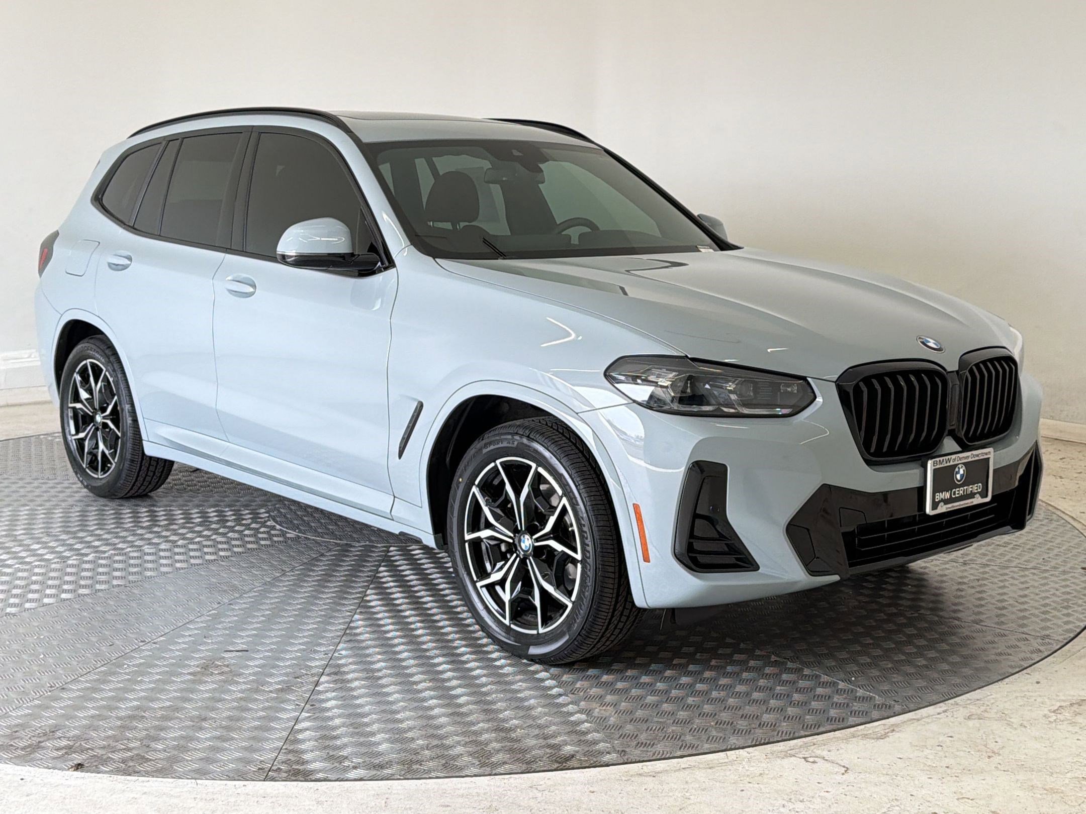 Certified 2024 BMW X3 xDrive30i w/ Premium Package image 7