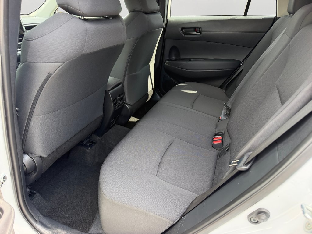 Used 2023 Toyota Corolla Cross LE AWD/4WD image 12