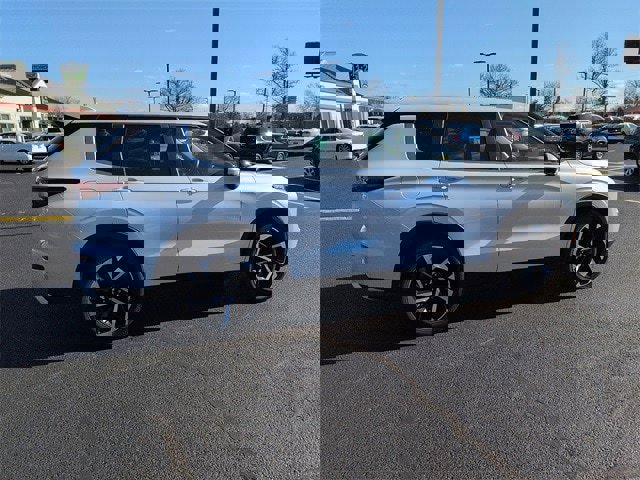 Used 2022 Mitsubishi Outlander SE image 7