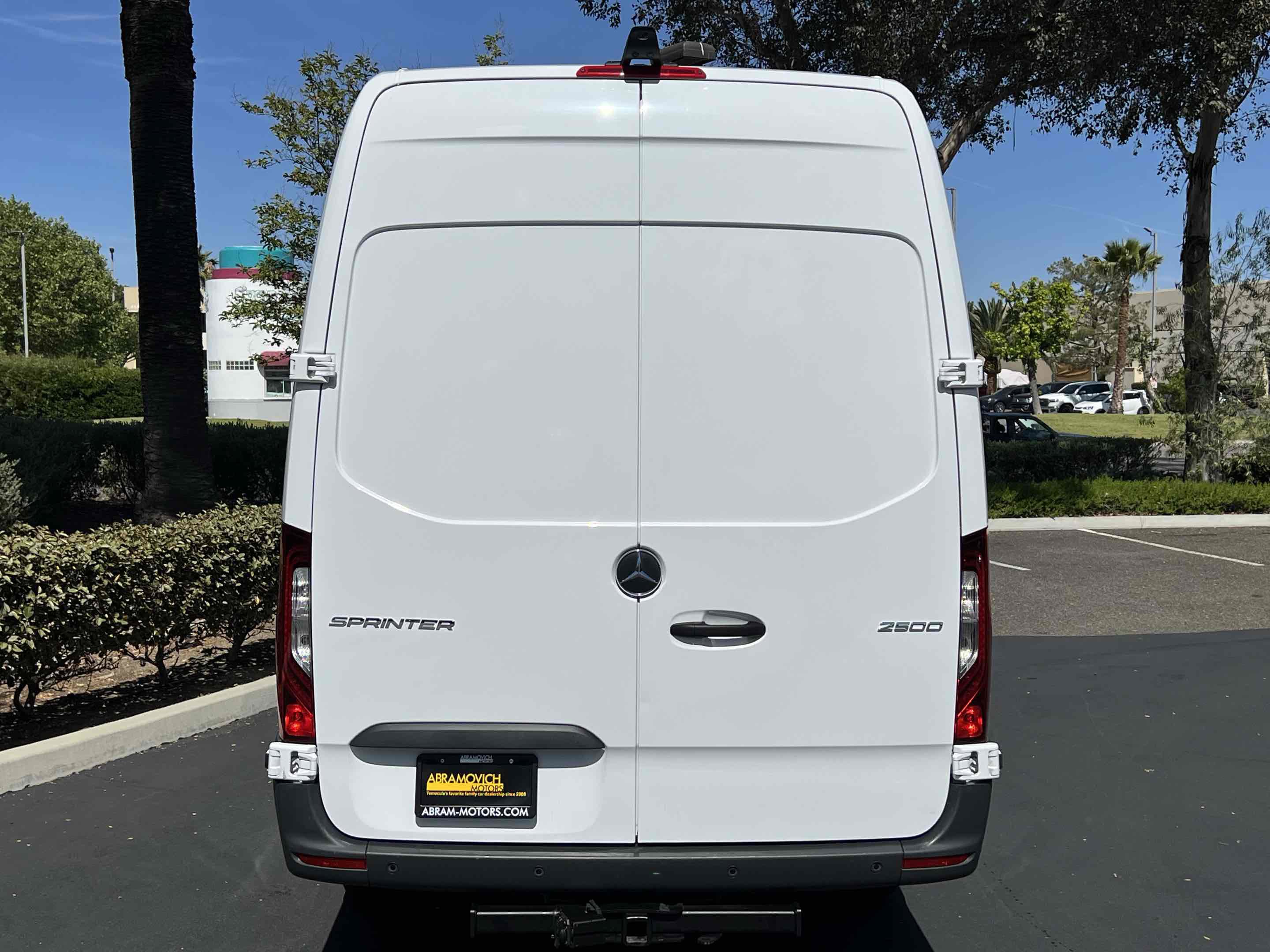 Used 2024 Mercedes-Benz Sprinter 2500 image 17