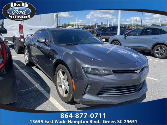 Used 2018 Chevrolet Camaro LT RWD image 1