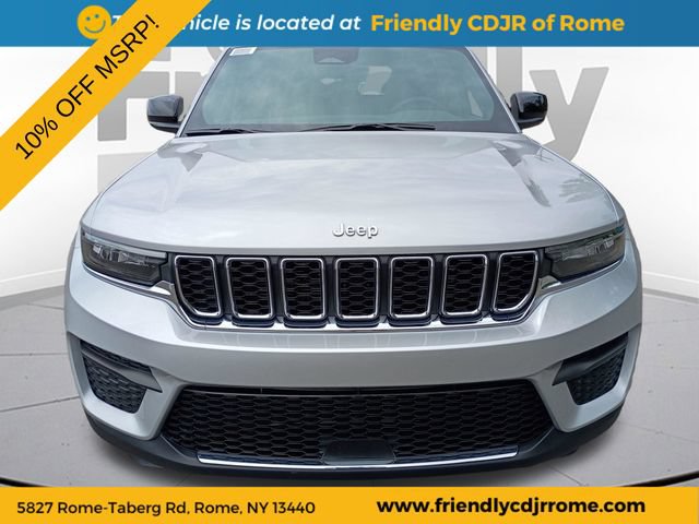 New 2026 Jeep Grand Cherokee Laredo X AWD/4WD image 2