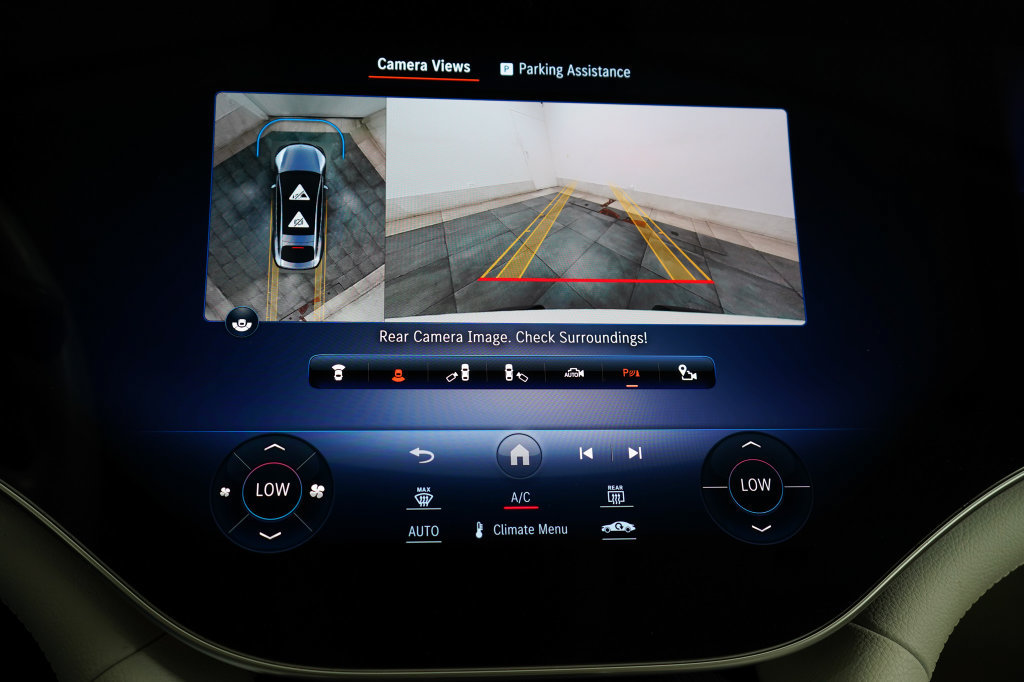 Used 2023 Mercedes-Benz EQS 580 4MATIC Sedan image 26