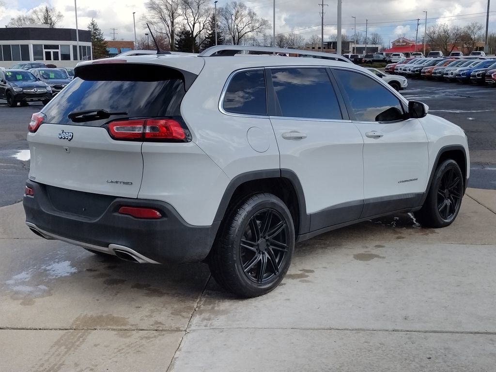 Used 2015 Jeep Cherokee Limited w/ Luxury Group image 5