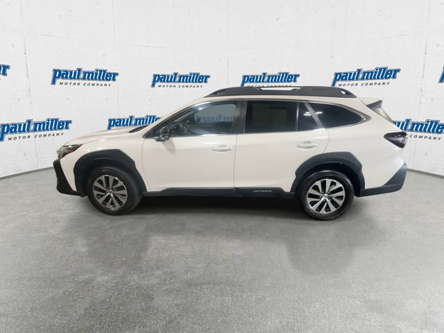 Used 2023 Subaru Outback Premium AWD/4WD image 6