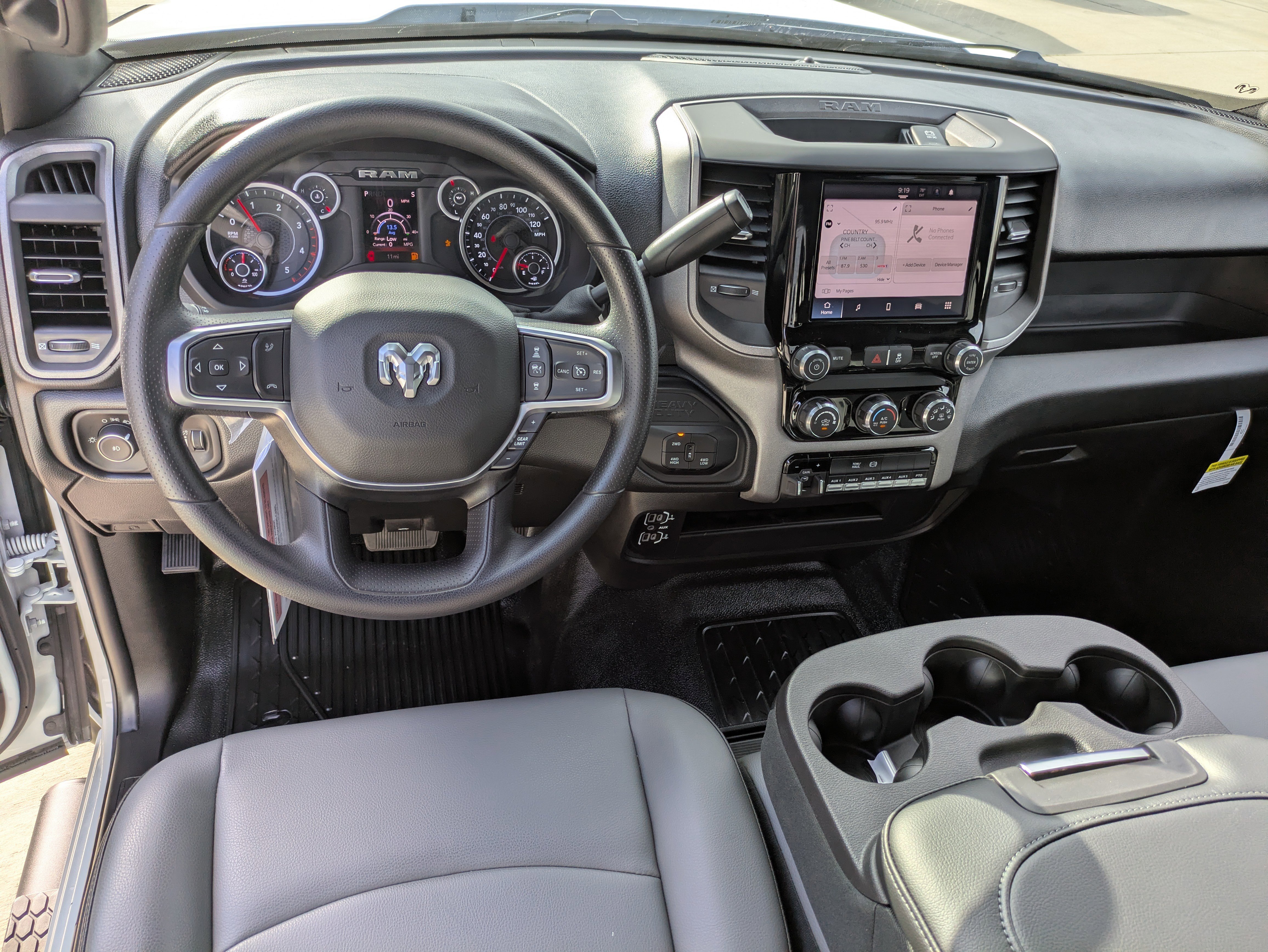 New 2026 RAM 5500 Tradesman w/ Chrome Appearance Group image 11