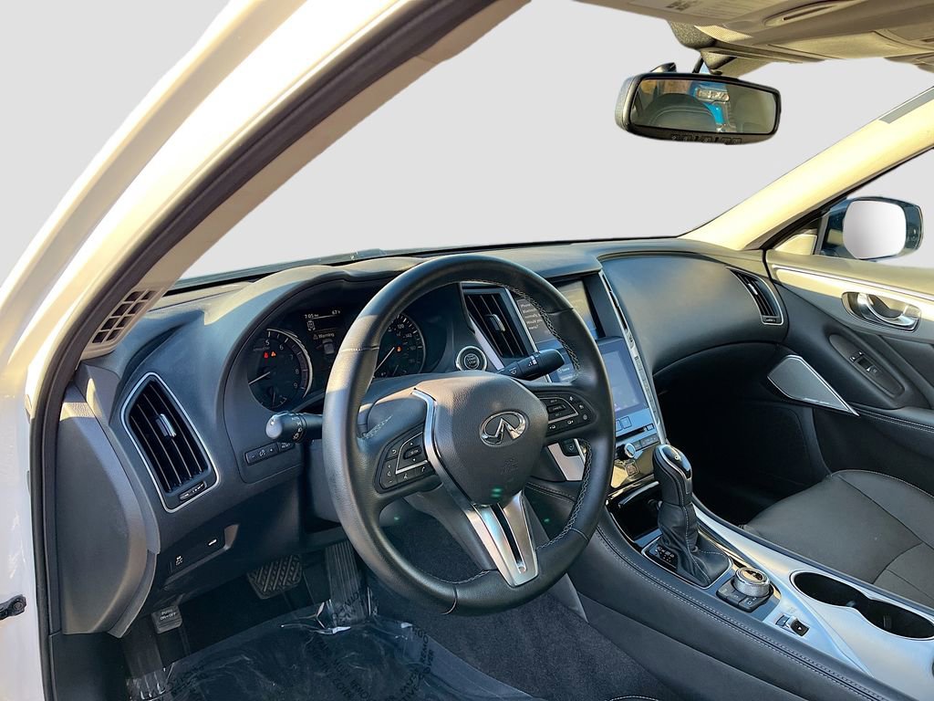 Used 2022 INFINITI Q50 Luxe w/ Cargo Package image 9