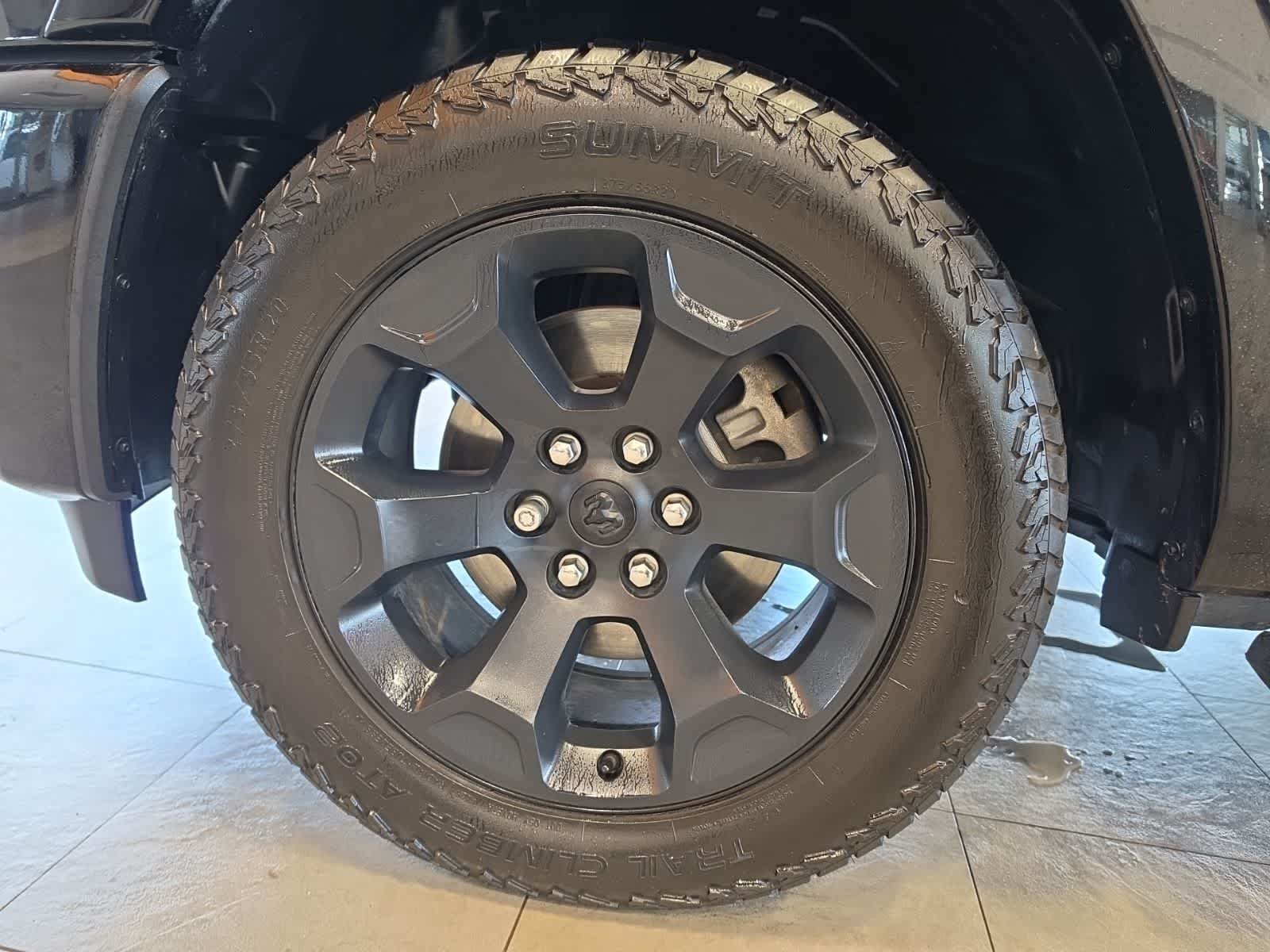 Used 2025 RAM 1500 Big Horn AWD/4WD image 14