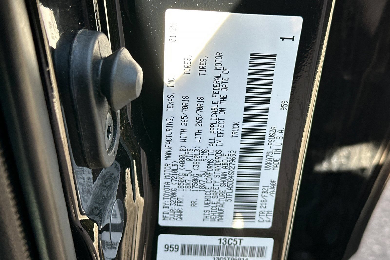 Used 2025 Toyota Tundra SR5 AWD/4WD image 29