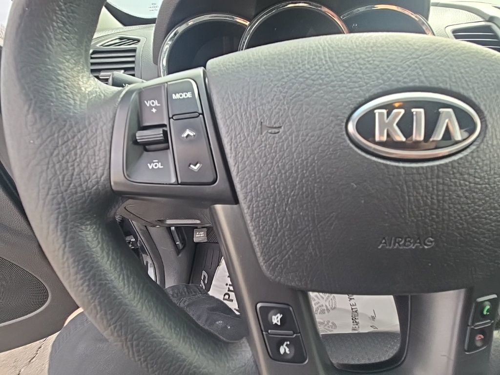 Used 2012 Kia Sorento LX image 15