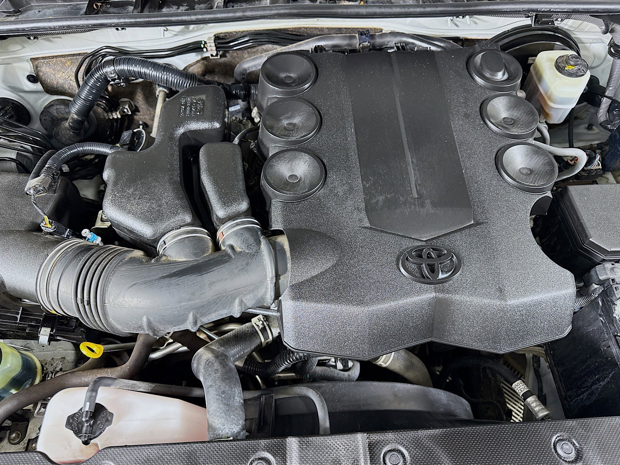 Used 2021 Toyota 4Runner SR5 Premium w/ Moonroof Package RWD image 39