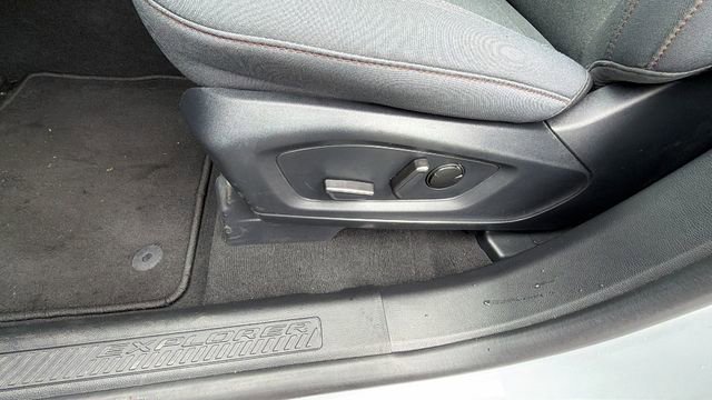 Used 2025 Ford Explorer Active image 22