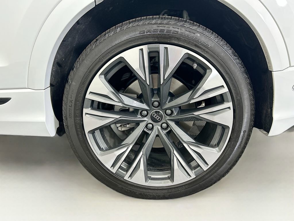 Certified 2025 Audi Q8 Premium Plus w/ Premium Plus Package image 30