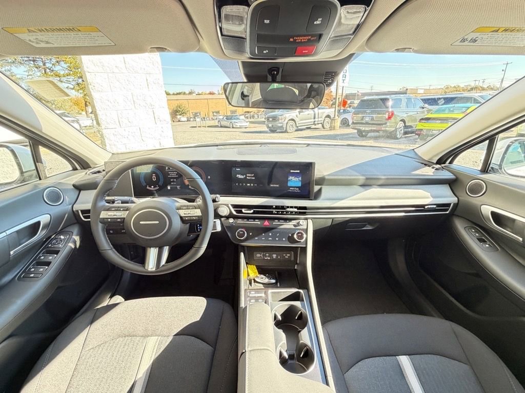 New 2026 Hyundai Sonata SEL FWD image 4