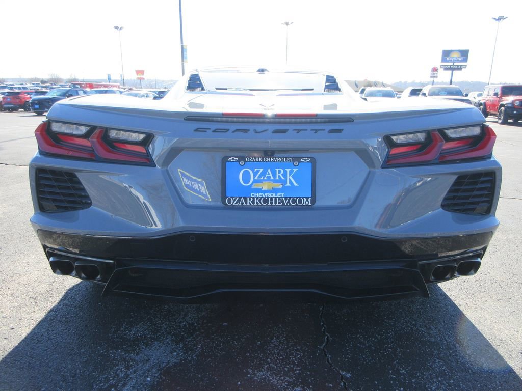 Used 2024 Chevrolet Corvette Stingray image 4
