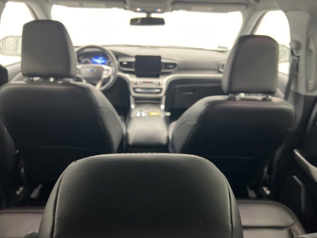 Used 2022 Ford Explorer XLT w/ Equipment Group 202A image 11