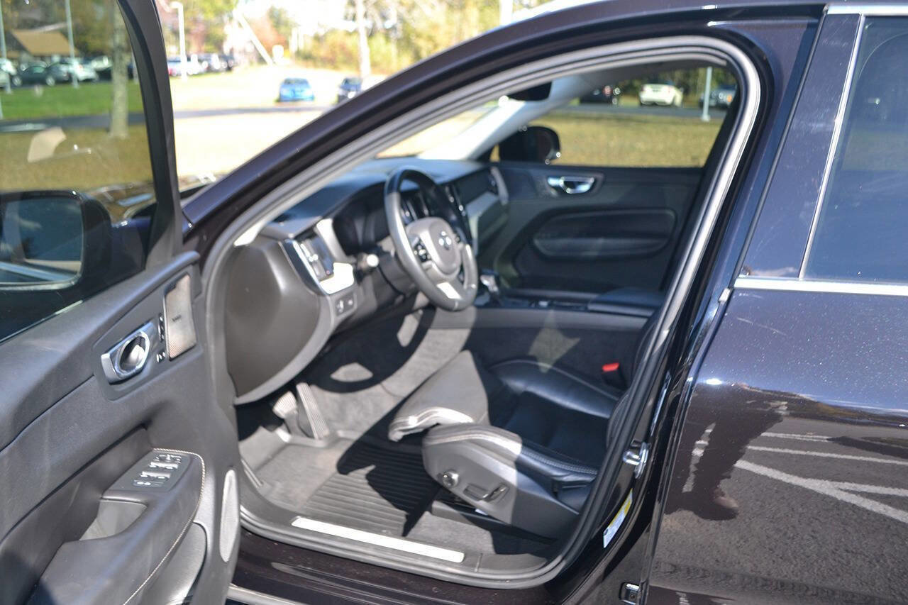 Used 2020 Volvo XC60 T6 Inscription w/ Protection Package Premier image 4