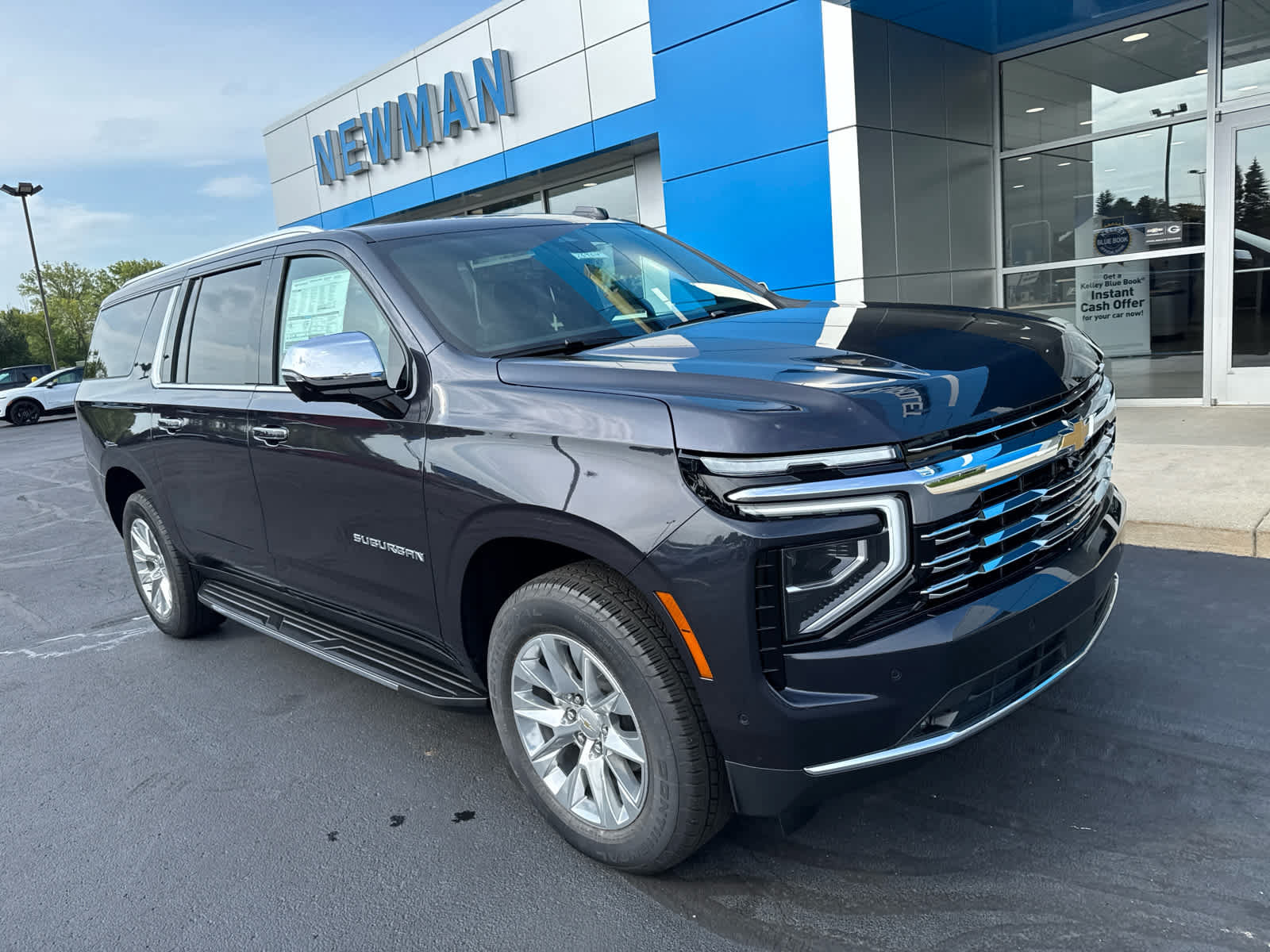 New 2026 Chevrolet Suburban Premier w/ Sun And Tow Package AWD/4WD image 1