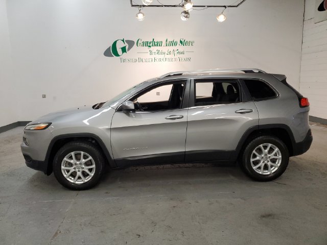 Used 2016 Jeep Cherokee Latitude AWD/4WD image 3