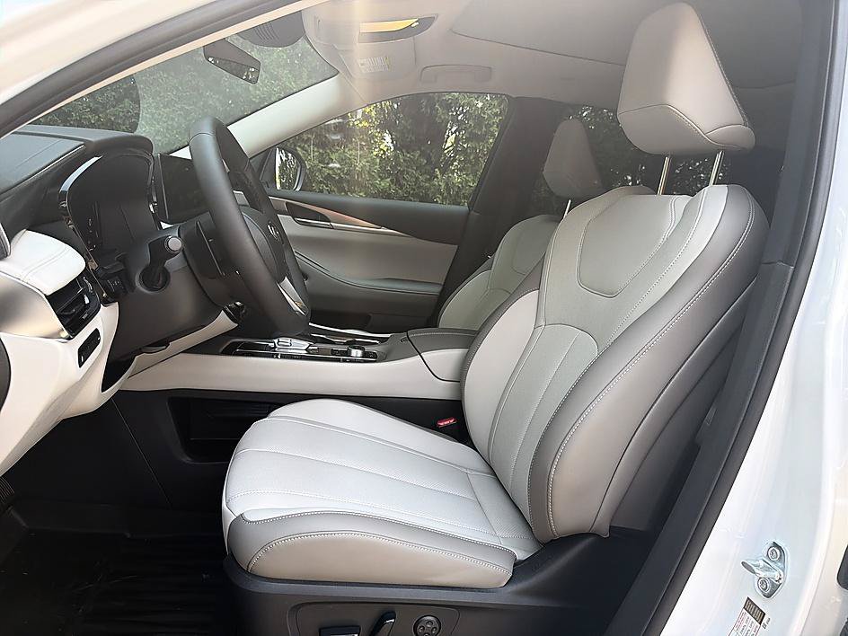 New 2027 INFINITI QX60 Pure AWD/4WD image 12