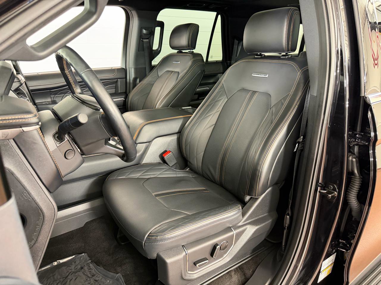 Used 2023 Ford Expedition Max Platinum AWD/4WD image 13