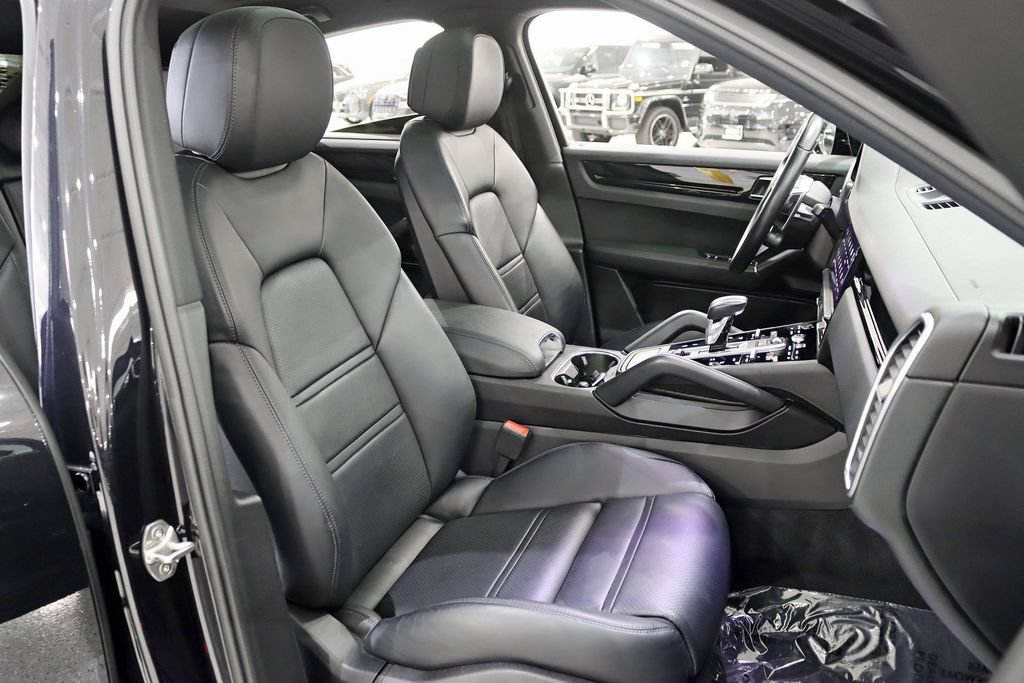 Used 2022 Porsche Cayenne S AWD/4WD image 30