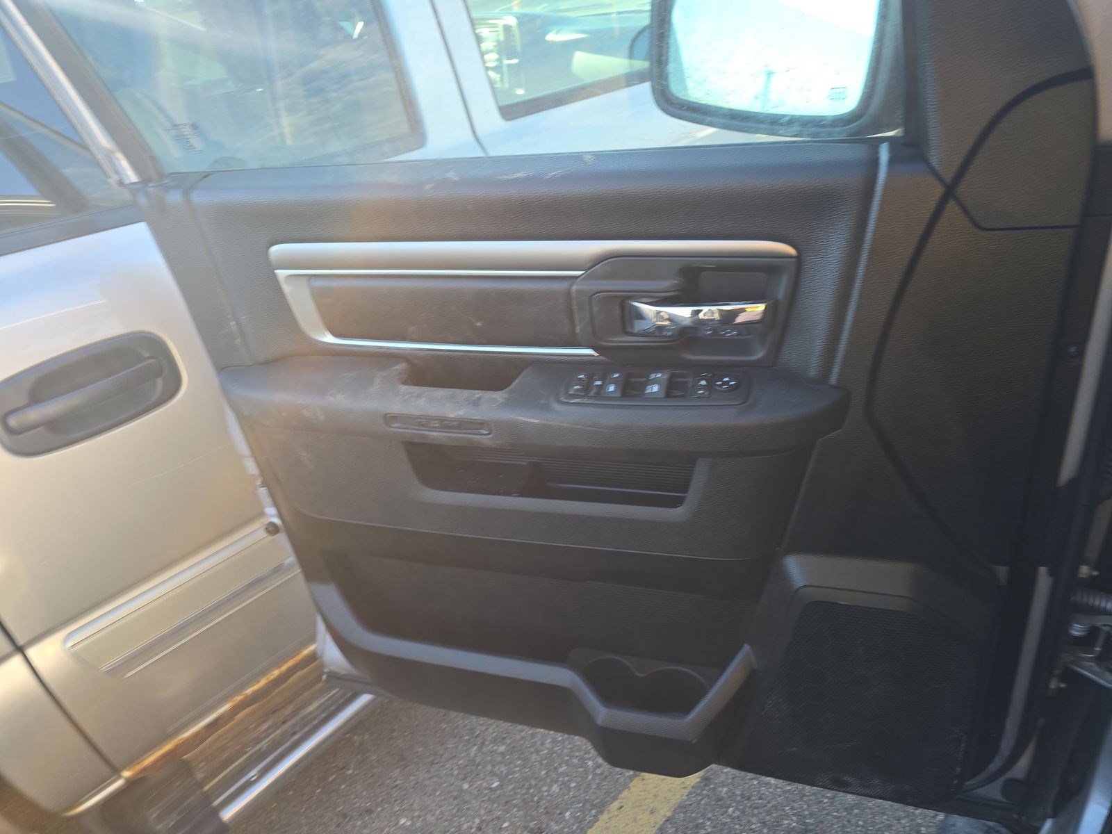 Used 2022 RAM 1500 Classic Warlock AWD/4WD image 9