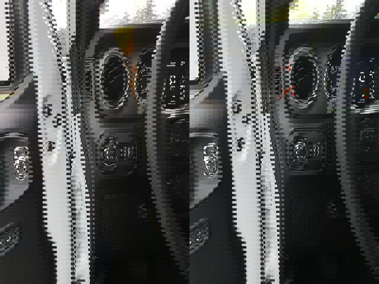 Used 2022 Jeep Gladiator Sport image 25