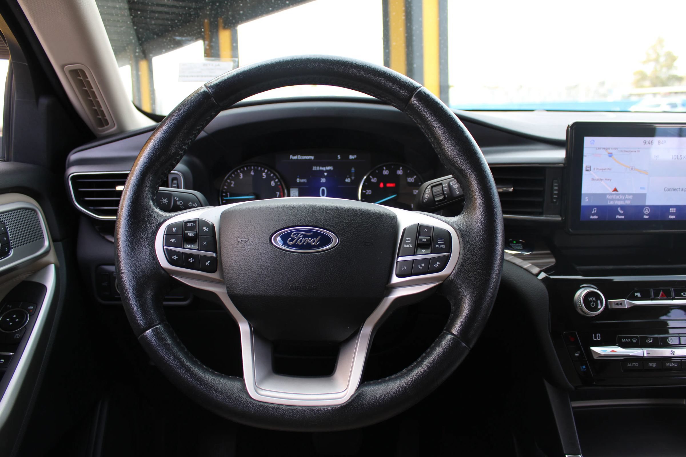 Used 2021 Ford Explorer Limited w/ Equipment Group 301A RWD image 15
