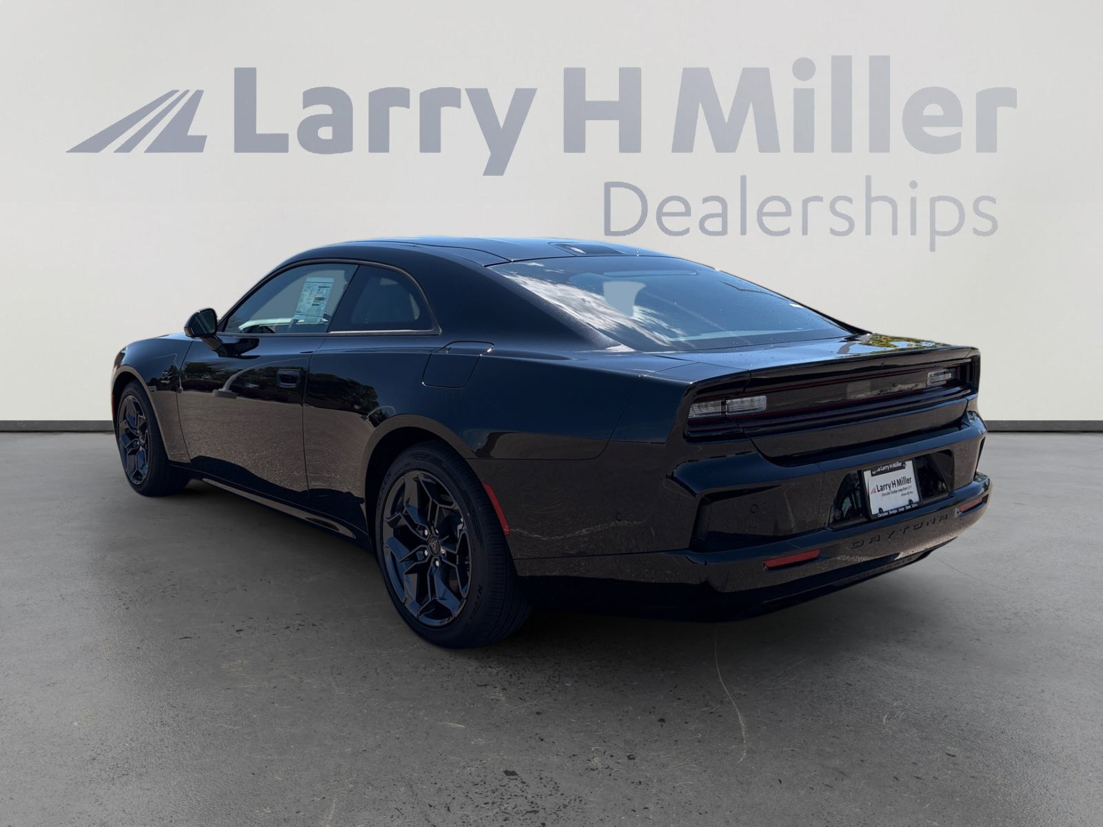 New 2025 Dodge Charger Daytona R/T w/ Quick Order Package 25M R/T AWD/4WD image 4