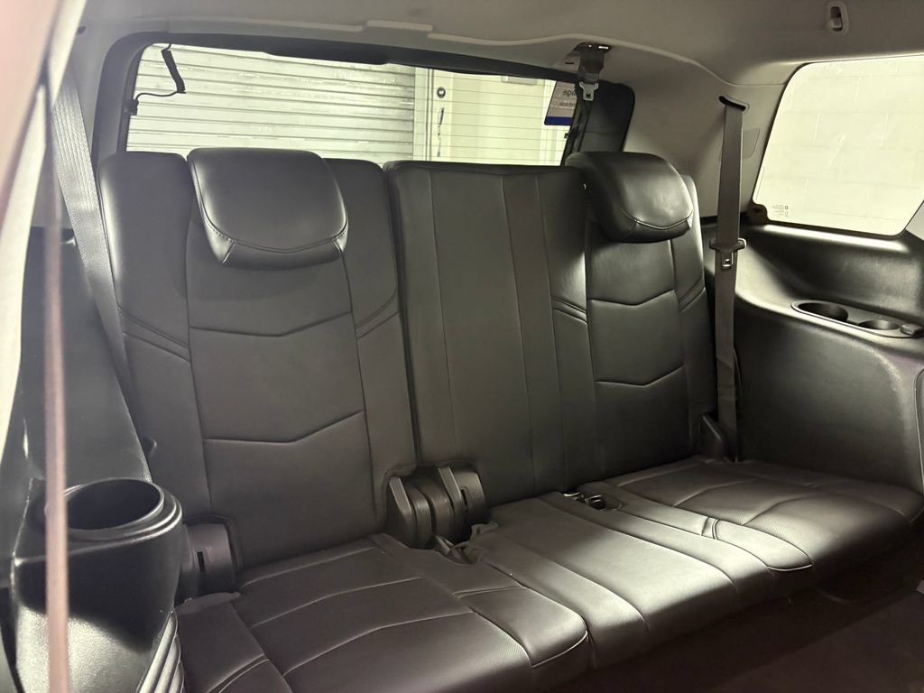 Used 2018 Cadillac Escalade Premium Luxury AWD/4WD image 35