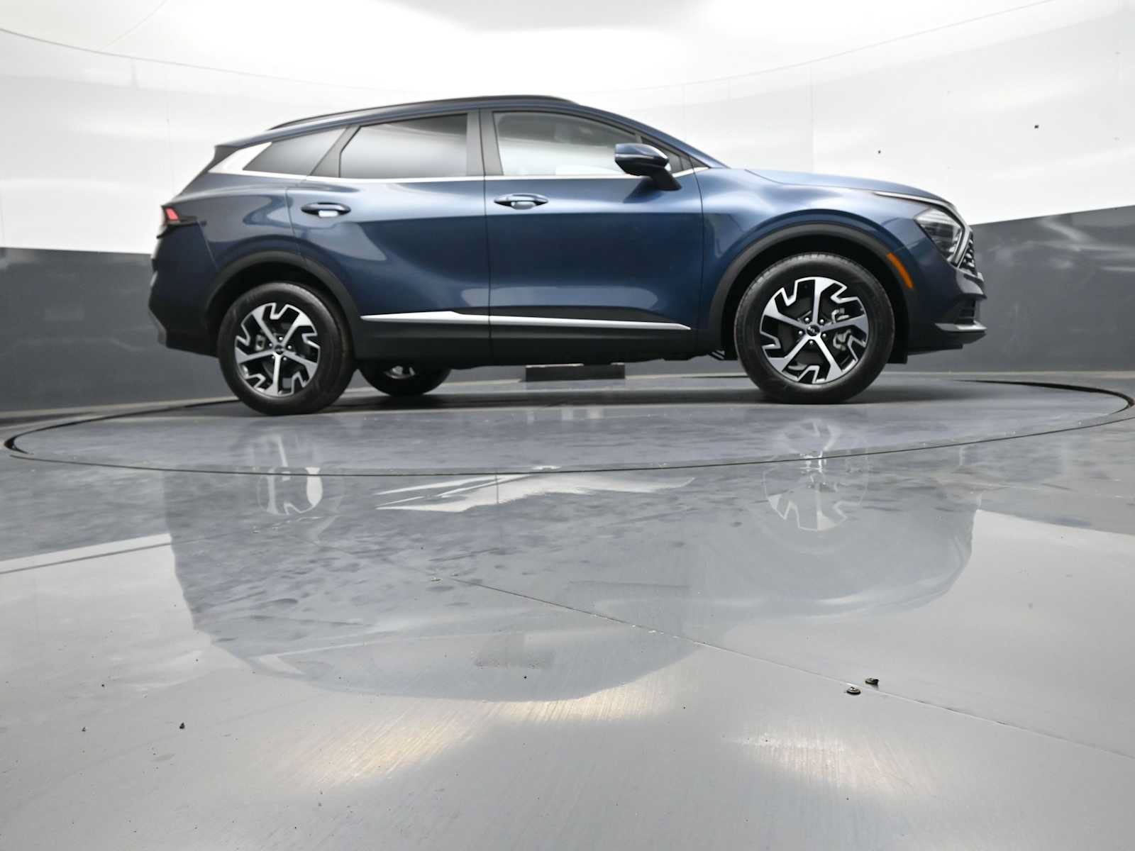 Used 2025 Kia Sportage EX w/ EX Premium Package AWD/4WD image 30