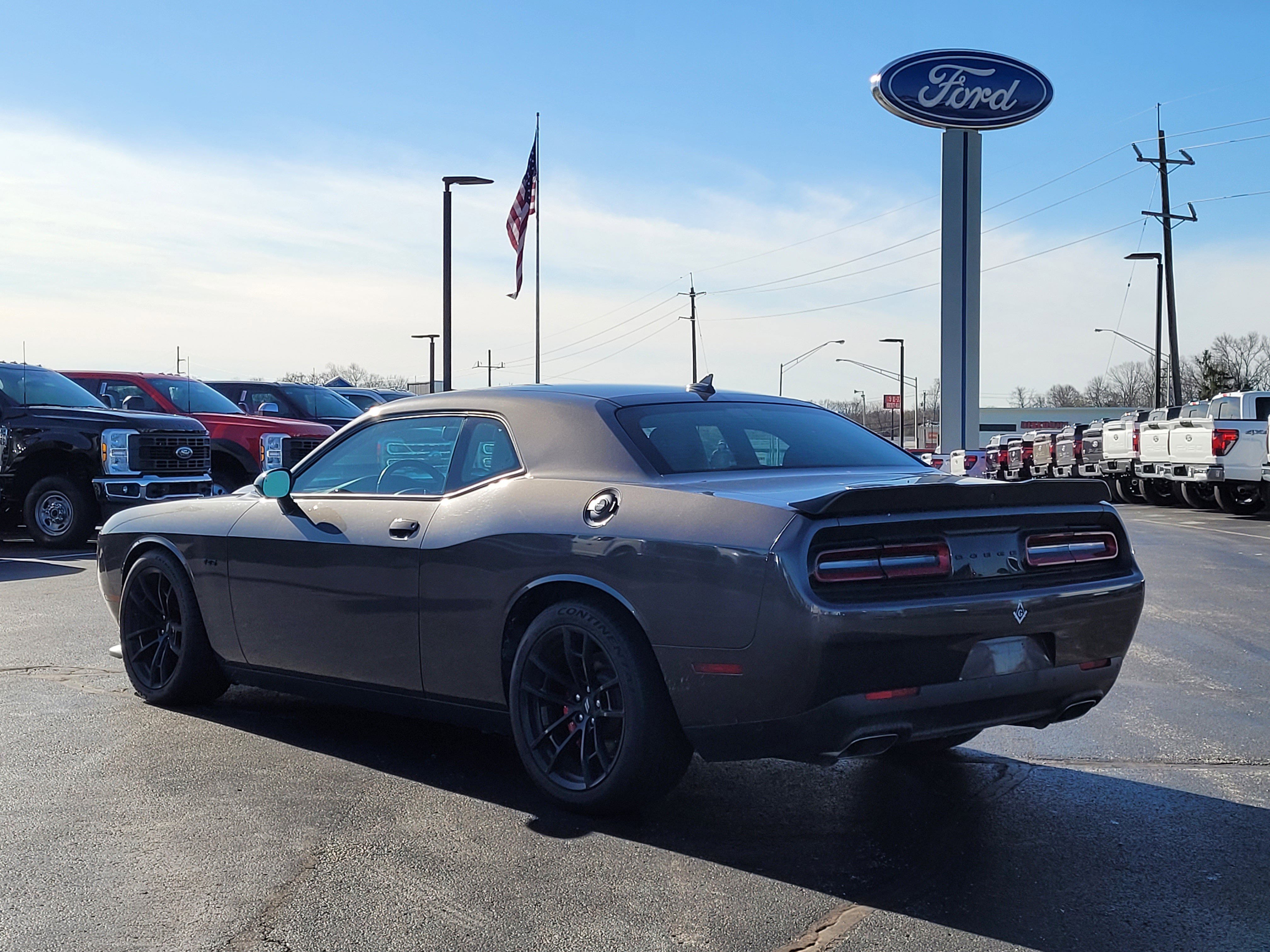 Used 2023 Dodge Challenger R/T w/ Plus Package image 6
