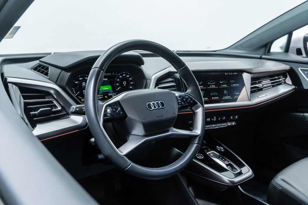 Used 2024 Audi Q4 e-tron Premium Plus w/ Premium Plus image 13