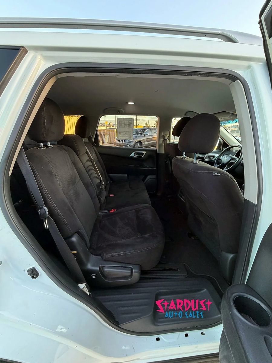 Used 2016 Nissan Pathfinder S FWD image 12