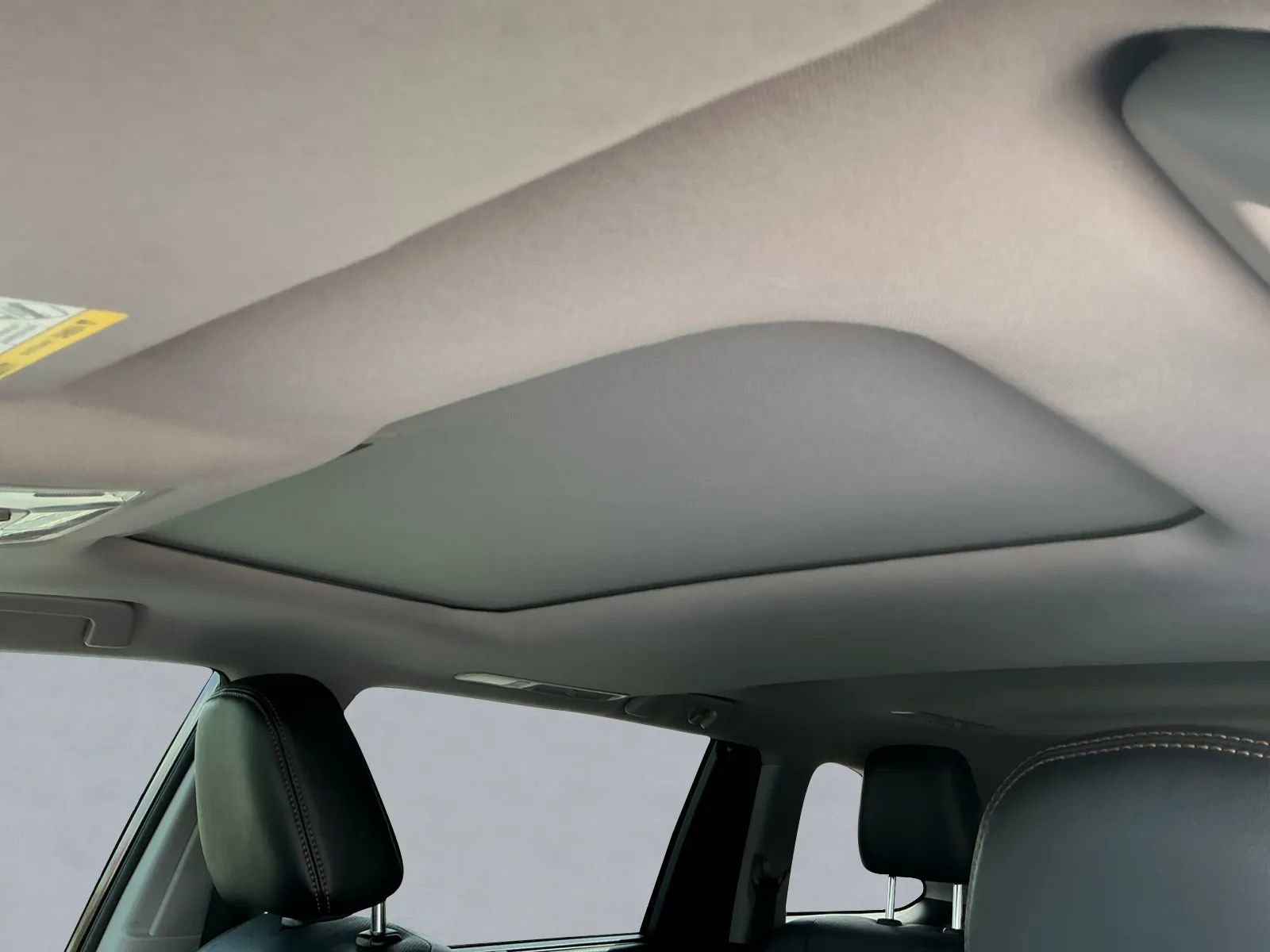 Used 2018 Toyota Highlander Limited image 25