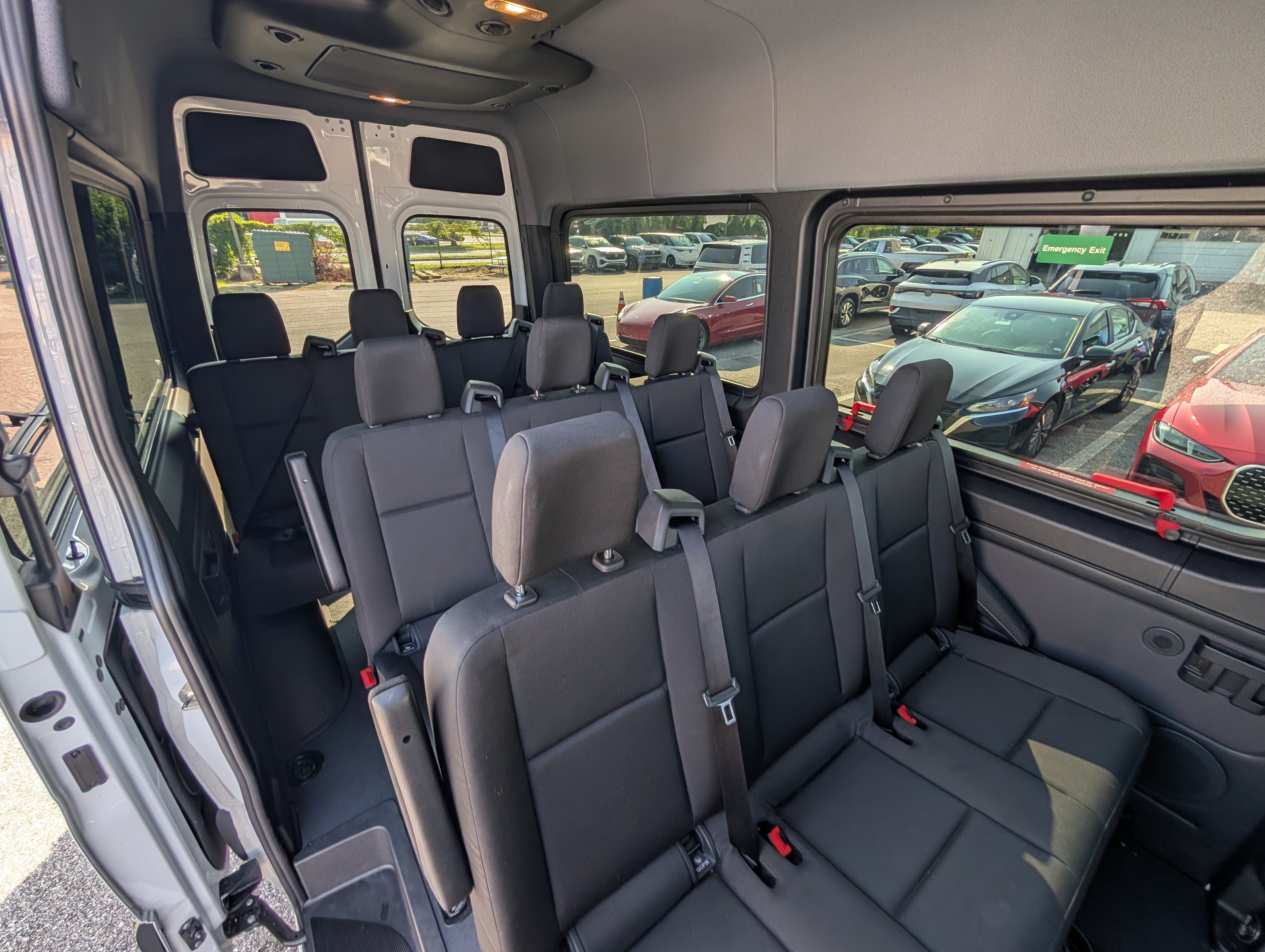 Used 2024 Mercedes-Benz Sprinter 2500 image 13