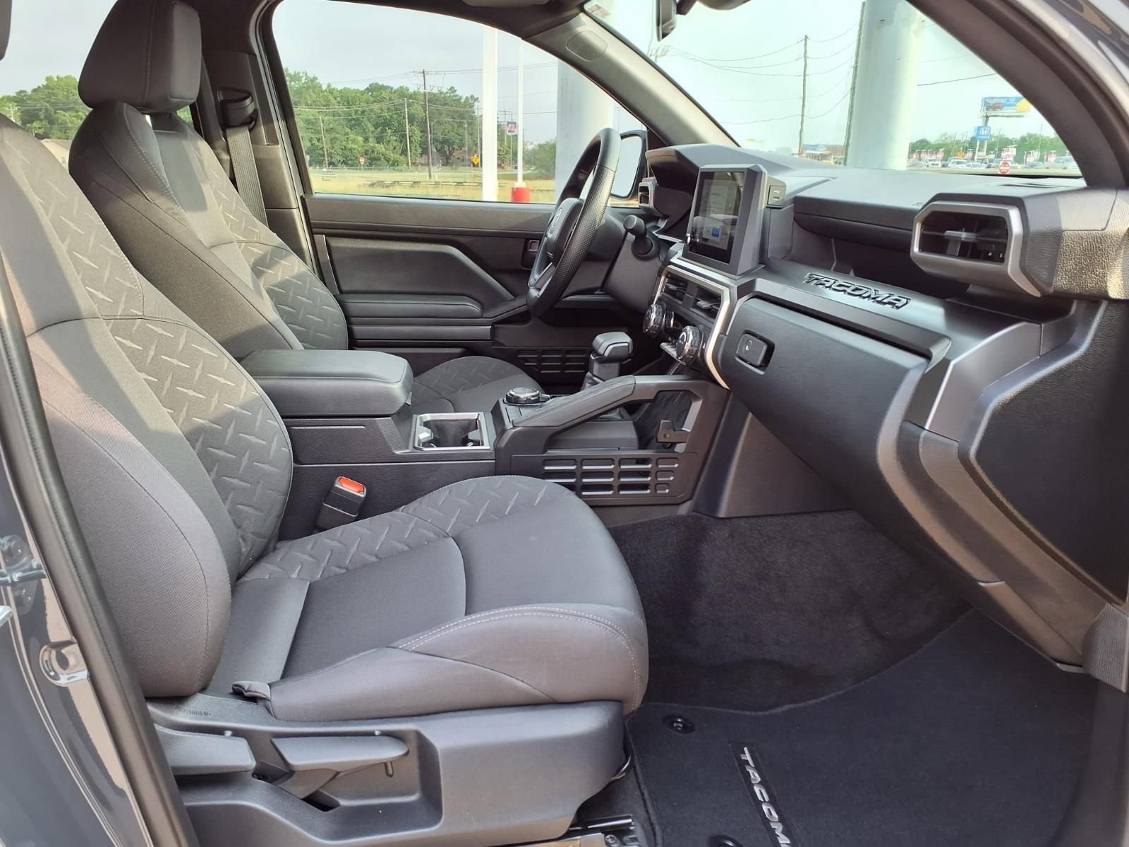 Certified 2025 Toyota Tacoma SR5 AWD/4WD image 20