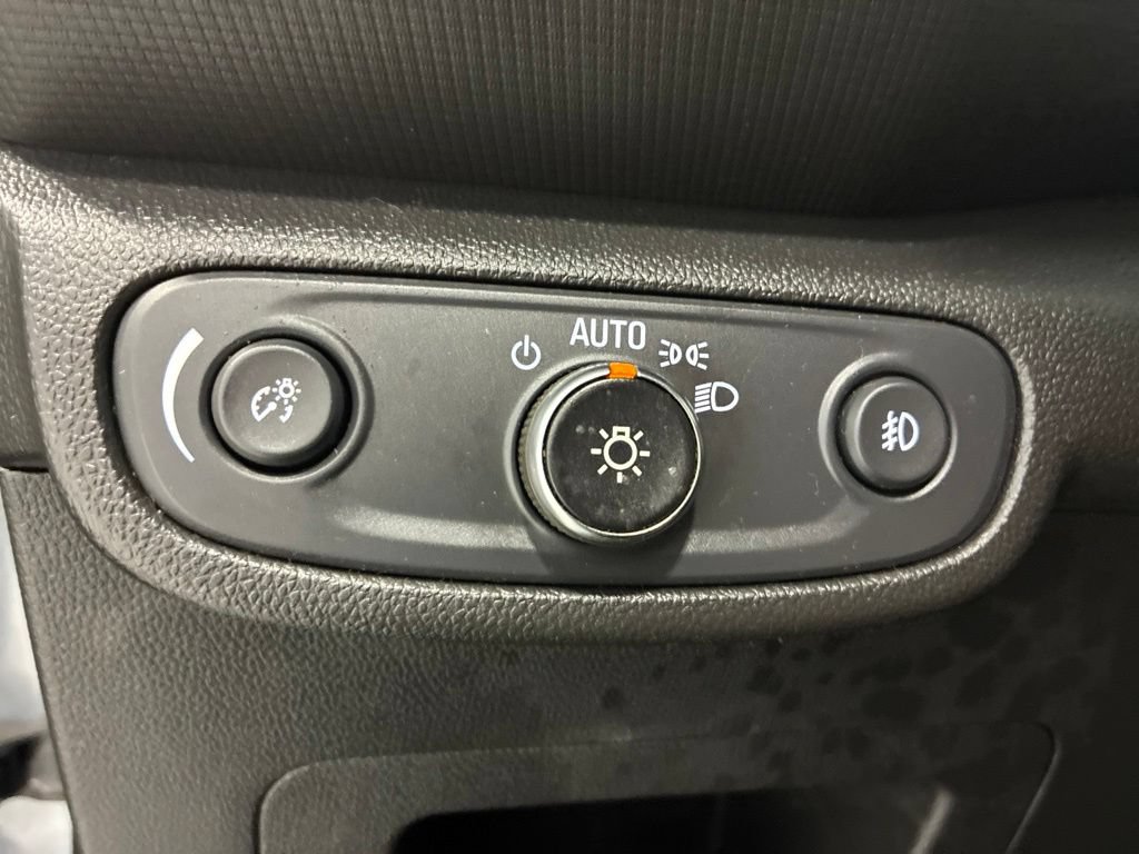 Used 2022 Chevrolet TrailBlazer LT FWD image 17