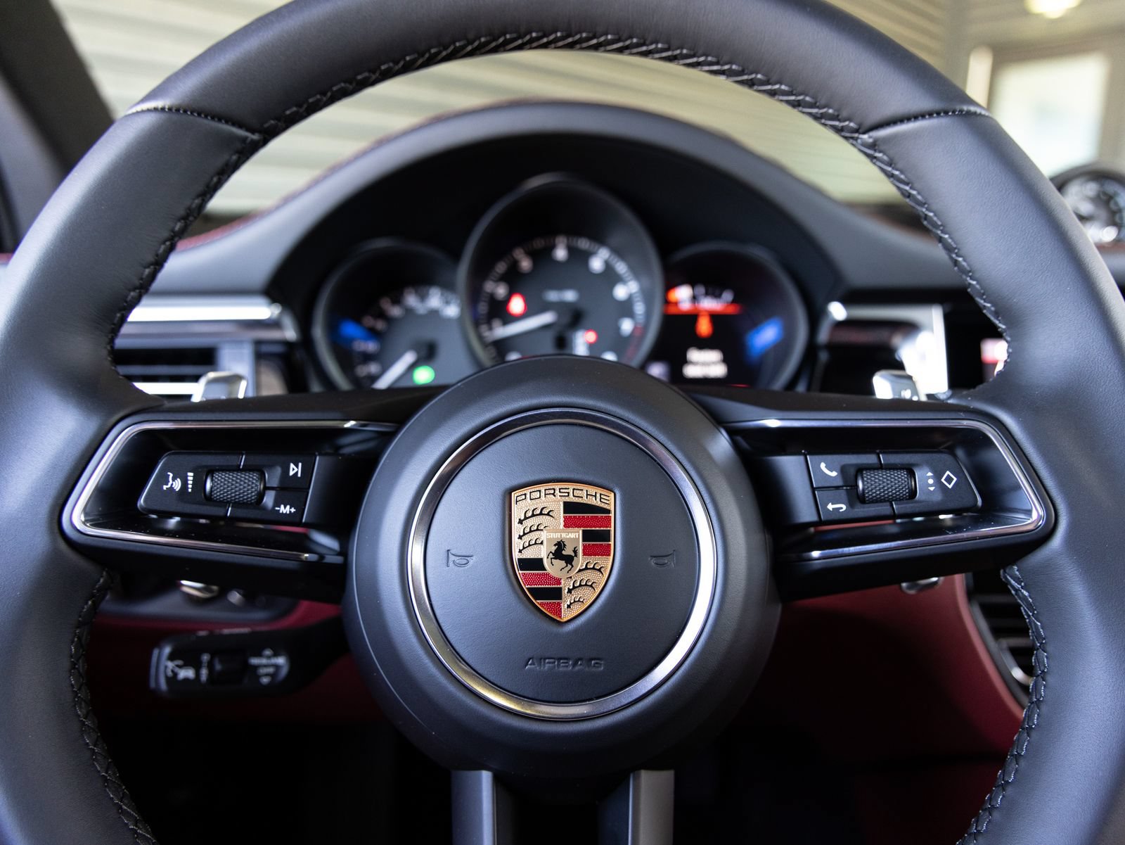 New 2026 Porsche Macan AWD/4WD image 14