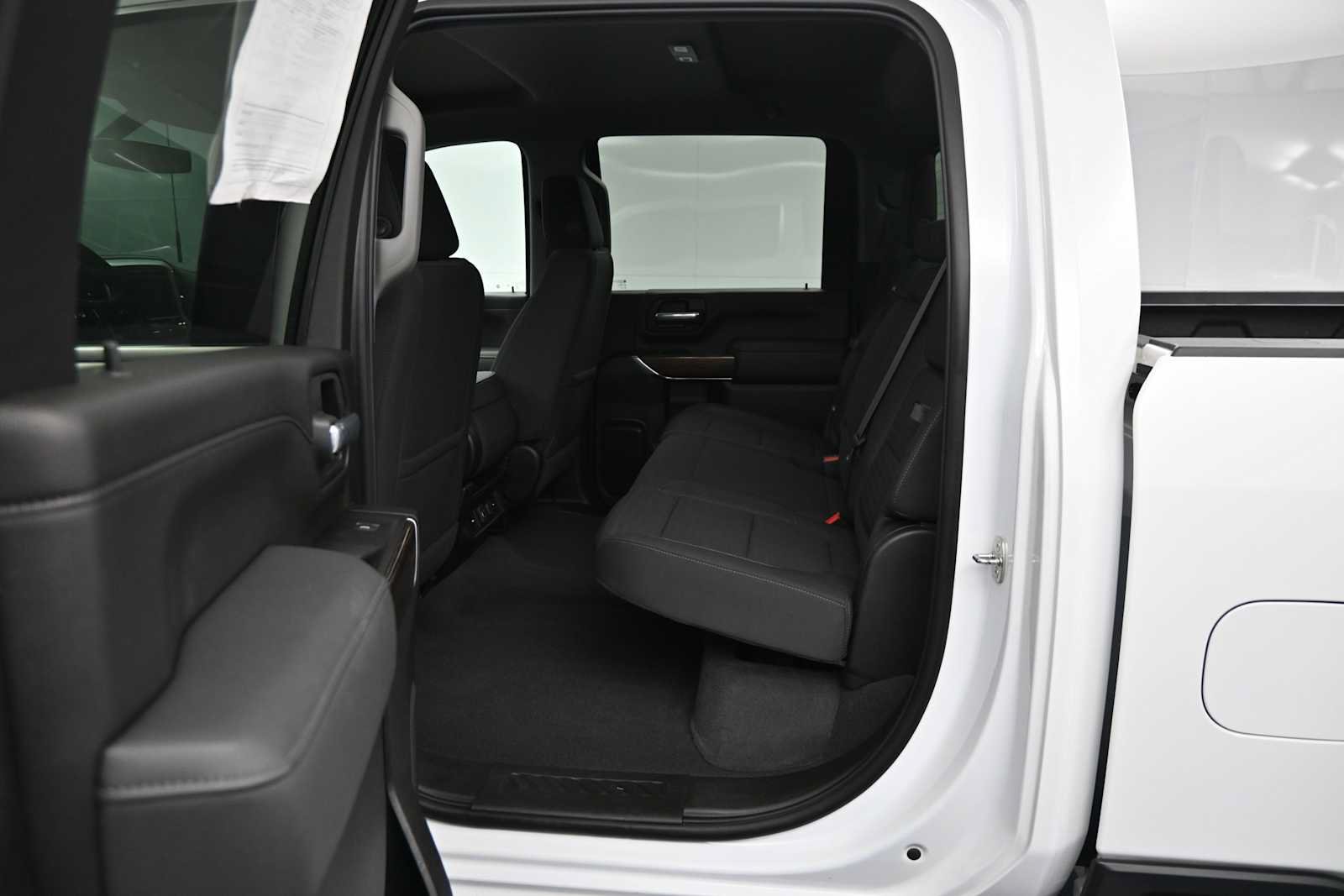Used 2021 GMC Sierra 2500 SLE w/ SLE Value Package; AWD/4WD image 8