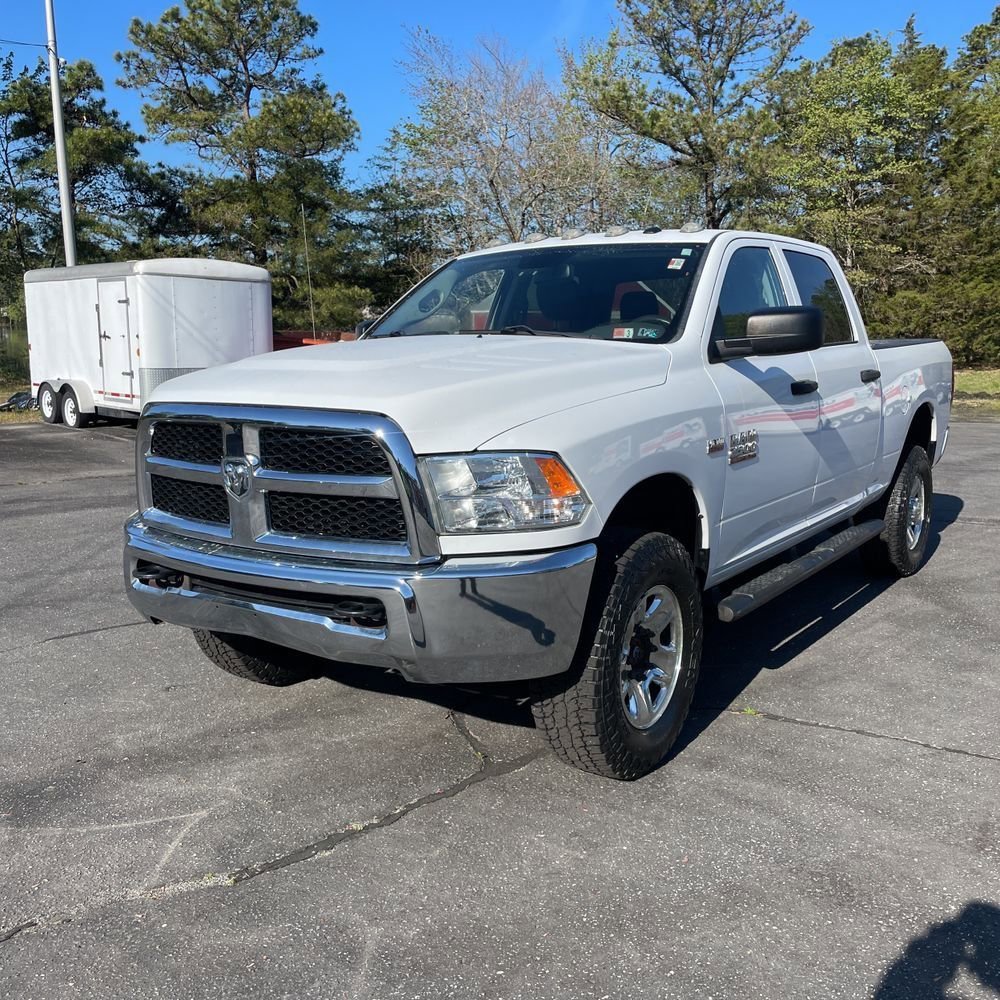 Used 2016 RAM 2500 Tradesman w/ Chrome Appearance Group AWD/4WD image 2