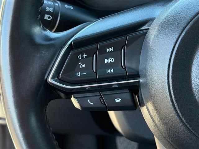 Used 2018 MAZDA MAZDA3 Touring FWD image 17